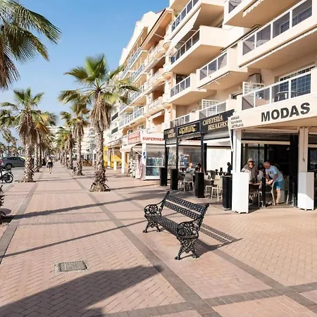 דירה Beachside Centre Duplex 6pax